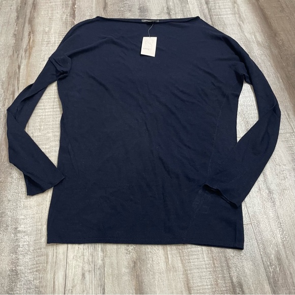 Vince Tops - Vince Longsleeve Navy Blue crew neck size Small